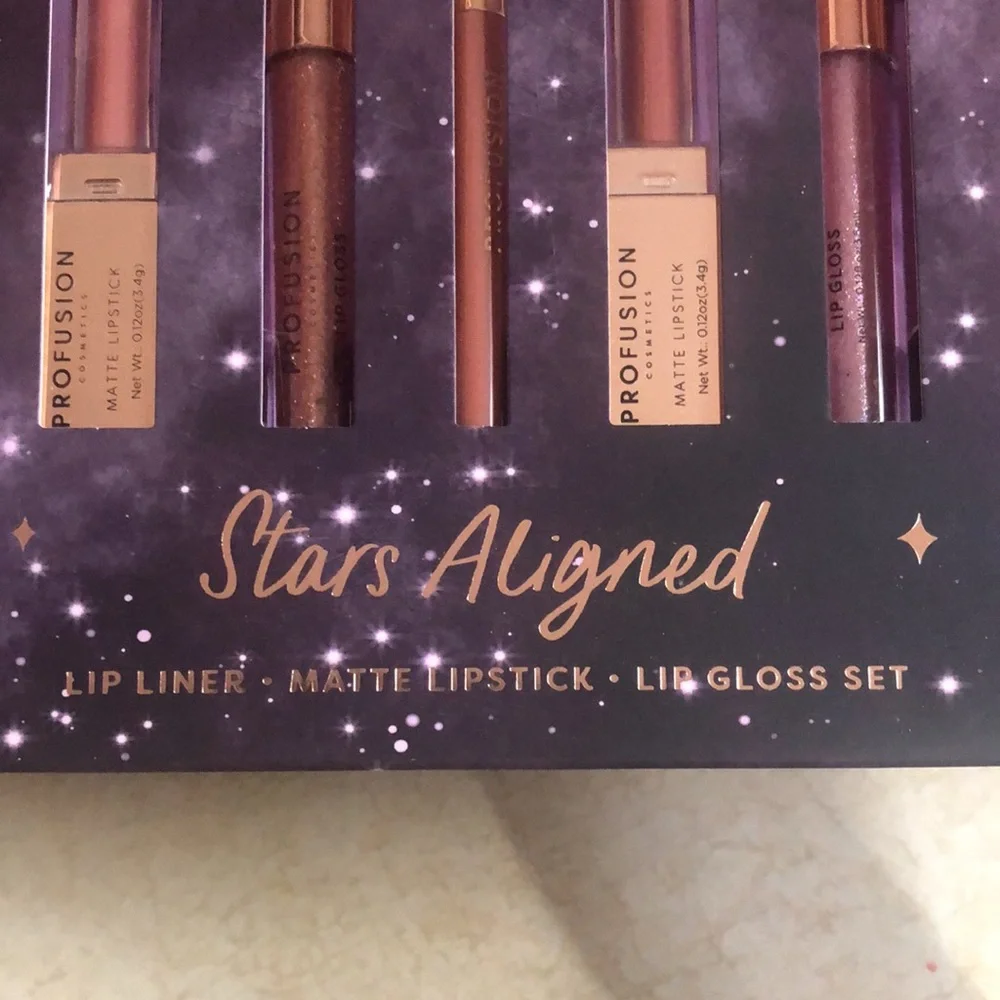Profusion Cosmetics Lip Set - Picture 6 of 9